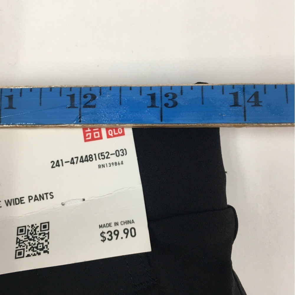 Uniqlo Ultra Stretch Wide Pants Medium Black Athleisure Gorpcore Office Casual - Picture 5 of 13